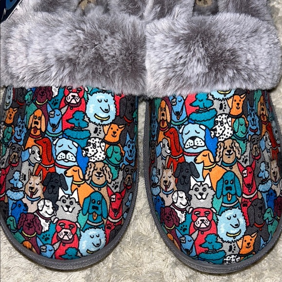Bobs from Skechers Memory Foam Multicolor Dog Print Slippers with Gray Fur. - Picture 2 of 8